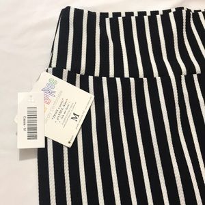 New with tags LuLaRoe Cassie pencil skirt
